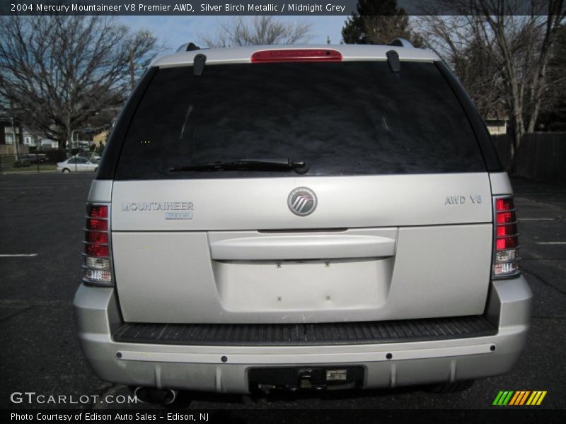 Silver Birch Metallic / Midnight Grey 2004 Mercury Mountaineer V8 Premier AWD