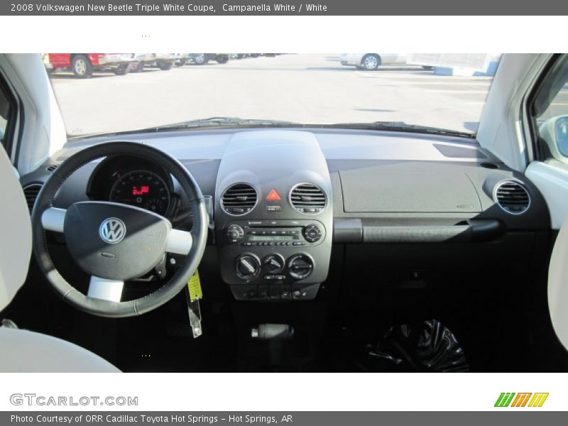 Campanella White / White 2008 Volkswagen New Beetle Triple White Coupe