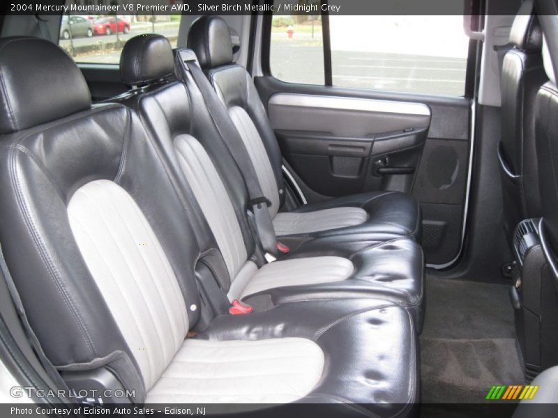 Silver Birch Metallic / Midnight Grey 2004 Mercury Mountaineer V8 Premier AWD