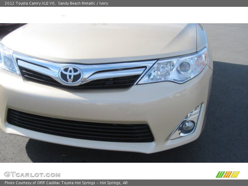 Sandy Beach Metallic / Ivory 2012 Toyota Camry XLE V6
