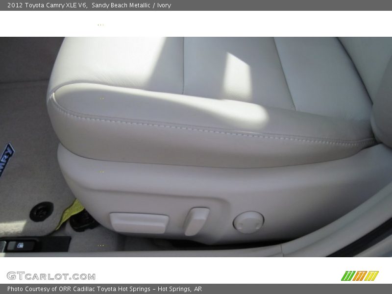 Sandy Beach Metallic / Ivory 2012 Toyota Camry XLE V6