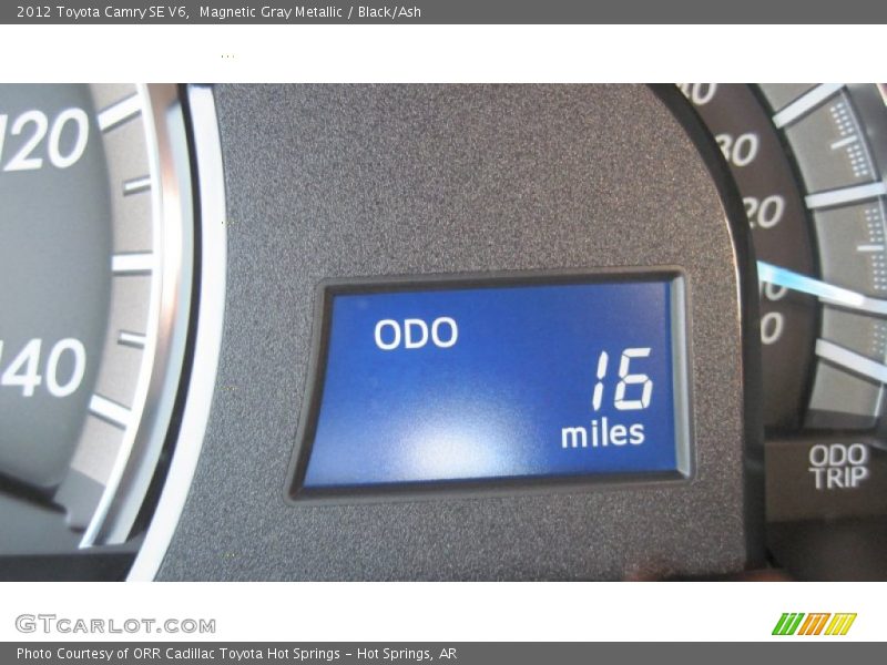 Magnetic Gray Metallic / Black/Ash 2012 Toyota Camry SE V6
