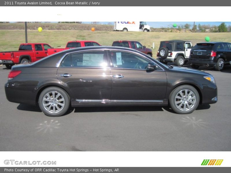 Cocoa Bean Metallic / Ivory 2011 Toyota Avalon Limited