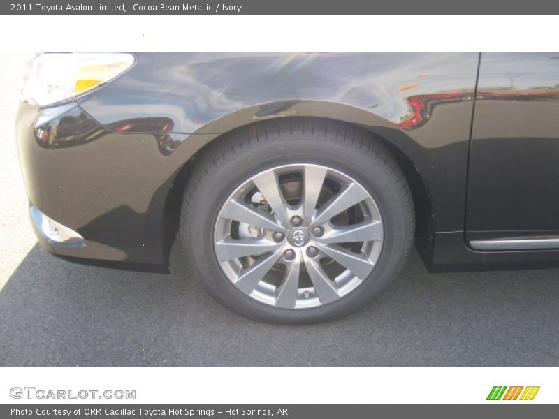 Cocoa Bean Metallic / Ivory 2011 Toyota Avalon Limited