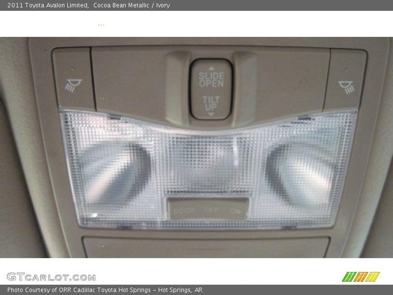 Cocoa Bean Metallic / Ivory 2011 Toyota Avalon Limited