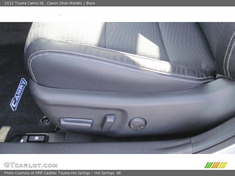 Classic Silver Metallic / Black 2012 Toyota Camry SE