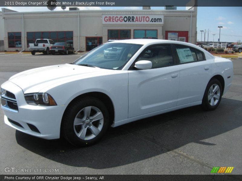 Bright White / Black/Light Frost Beige 2011 Dodge Charger SE