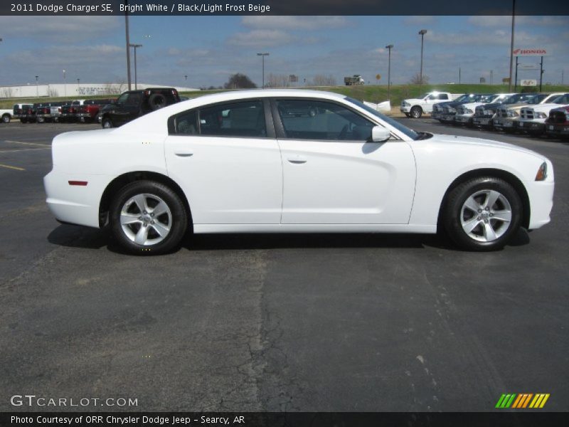 Bright White / Black/Light Frost Beige 2011 Dodge Charger SE
