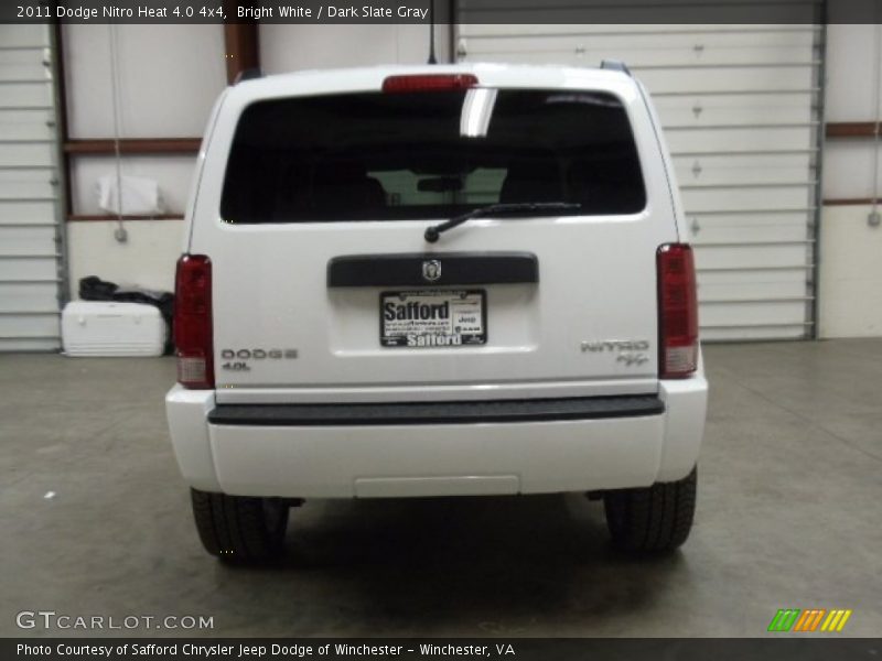 Bright White / Dark Slate Gray 2011 Dodge Nitro Heat 4.0 4x4