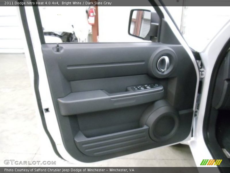 Bright White / Dark Slate Gray 2011 Dodge Nitro Heat 4.0 4x4