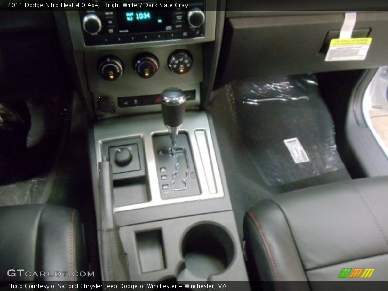 Bright White / Dark Slate Gray 2011 Dodge Nitro Heat 4.0 4x4