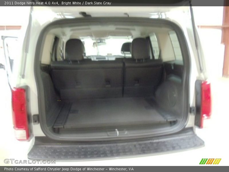 Bright White / Dark Slate Gray 2011 Dodge Nitro Heat 4.0 4x4