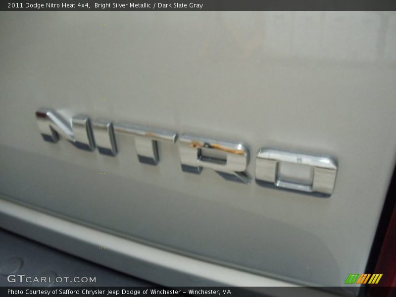 Bright Silver Metallic / Dark Slate Gray 2011 Dodge Nitro Heat 4x4