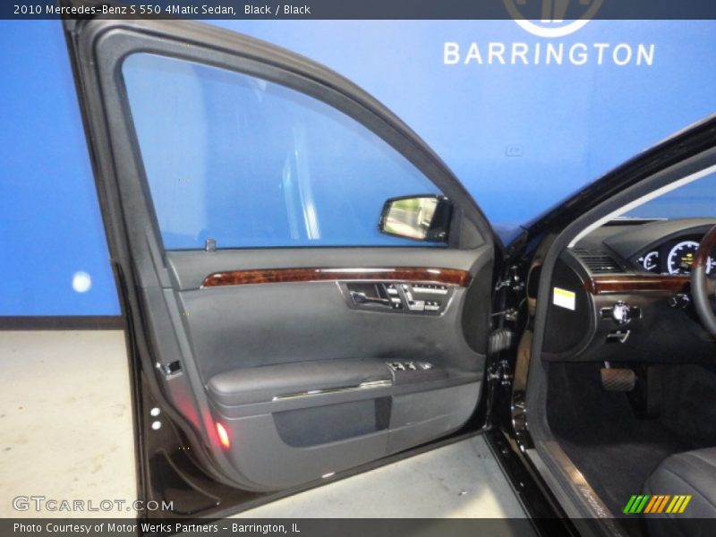 Black / Black 2010 Mercedes-Benz S 550 4Matic Sedan