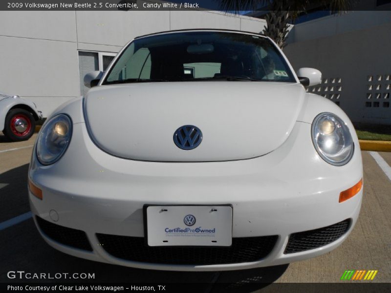 Candy White / Black 2009 Volkswagen New Beetle 2.5 Convertible