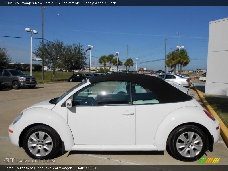 Candy White / Black 2009 Volkswagen New Beetle 2.5 Convertible