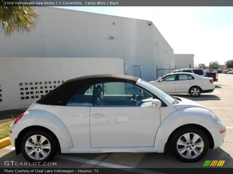 Candy White / Black 2009 Volkswagen New Beetle 2.5 Convertible