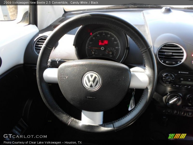 Candy White / Black 2009 Volkswagen New Beetle 2.5 Convertible