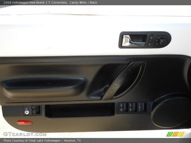 Candy White / Black 2009 Volkswagen New Beetle 2.5 Convertible