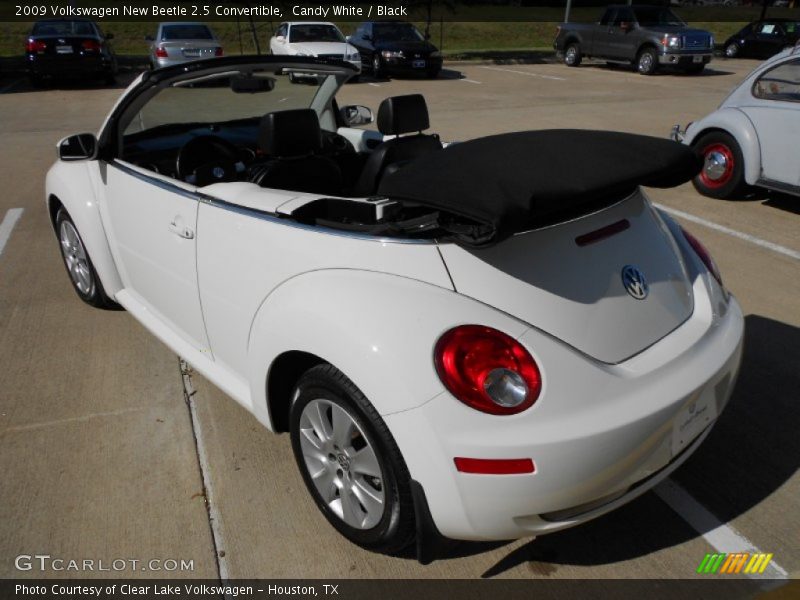 Candy White / Black 2009 Volkswagen New Beetle 2.5 Convertible