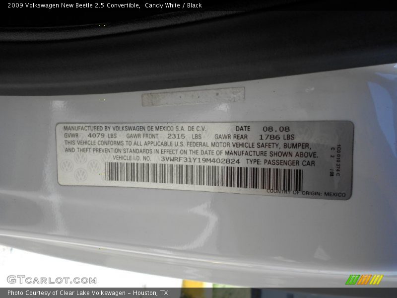 Candy White / Black 2009 Volkswagen New Beetle 2.5 Convertible