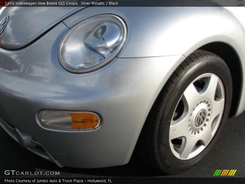 Silver Metallic / Black 1999 Volkswagen New Beetle GLS Coupe