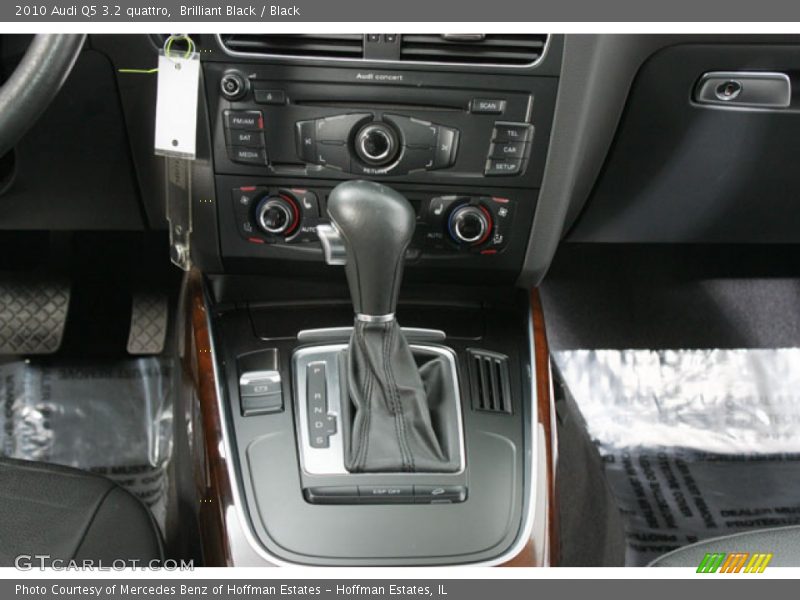 Brilliant Black / Black 2010 Audi Q5 3.2 quattro