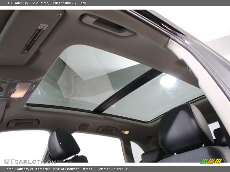 Brilliant Black / Black 2010 Audi Q5 3.2 quattro
