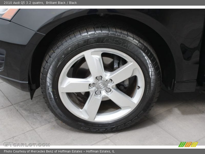 Brilliant Black / Black 2010 Audi Q5 3.2 quattro