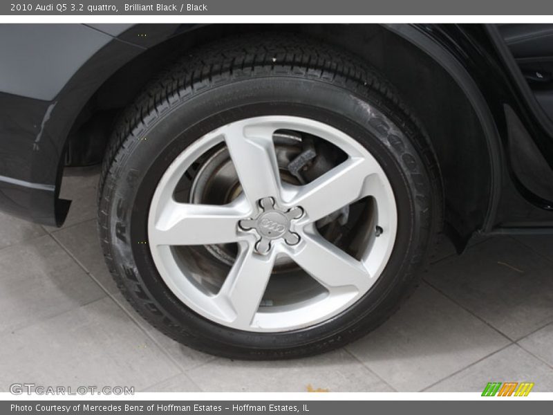Brilliant Black / Black 2010 Audi Q5 3.2 quattro
