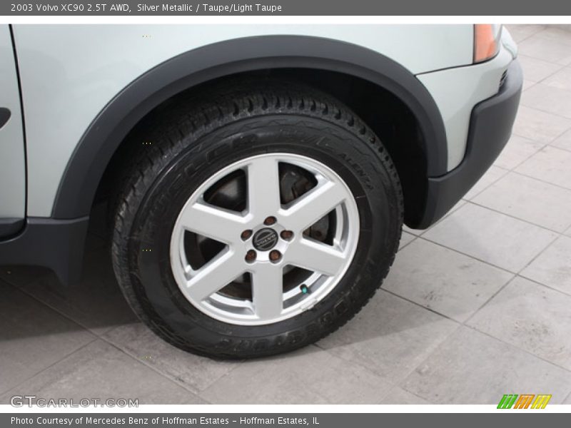 Silver Metallic / Taupe/Light Taupe 2003 Volvo XC90 2.5T AWD