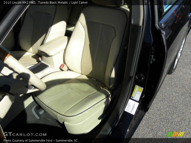 Tuxedo Black Metallic / Light Camel 2010 Lincoln MKZ FWD