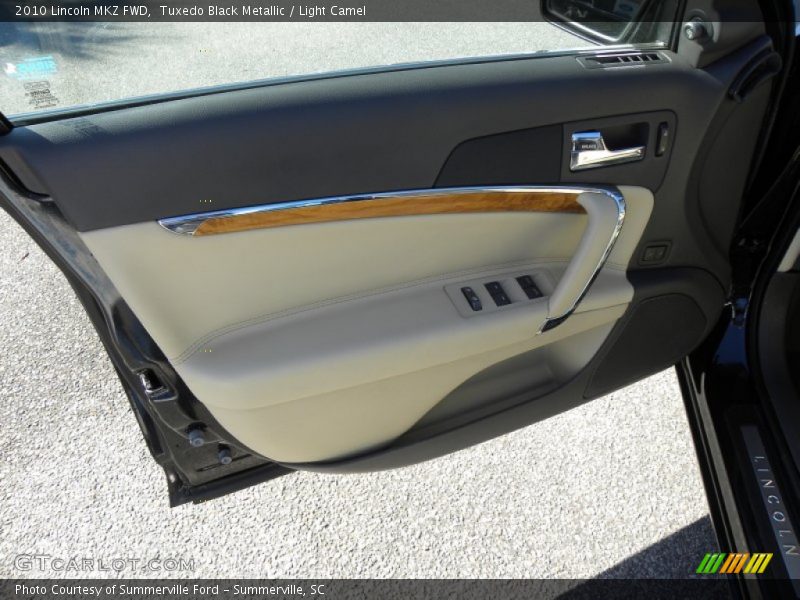Tuxedo Black Metallic / Light Camel 2010 Lincoln MKZ FWD