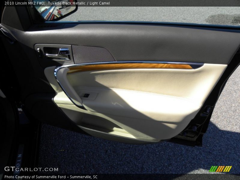 Tuxedo Black Metallic / Light Camel 2010 Lincoln MKZ FWD