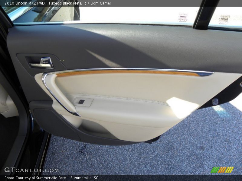 Tuxedo Black Metallic / Light Camel 2010 Lincoln MKZ FWD