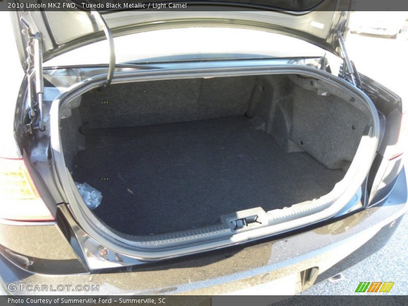 Tuxedo Black Metallic / Light Camel 2010 Lincoln MKZ FWD