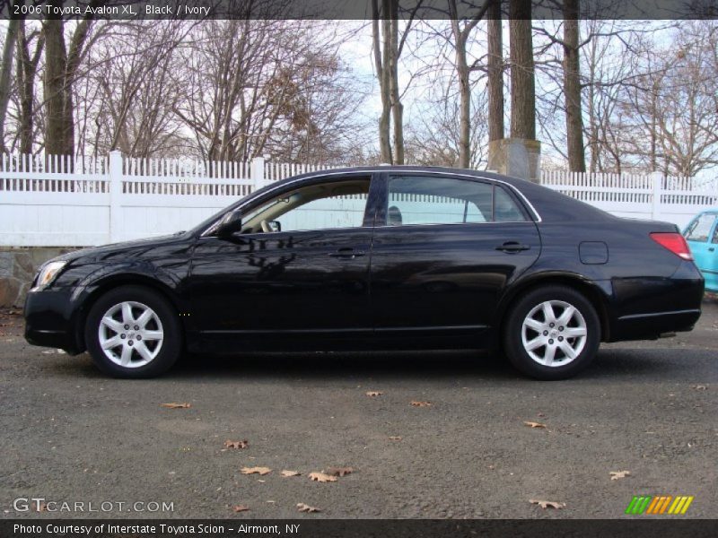 Black / Ivory 2006 Toyota Avalon XL