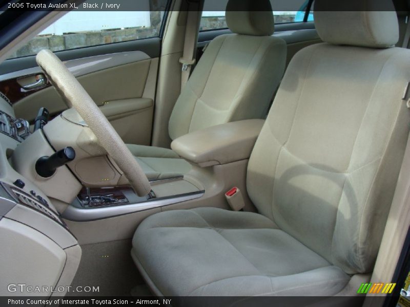 Black / Ivory 2006 Toyota Avalon XL