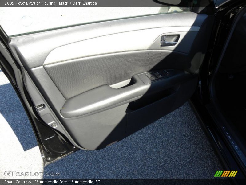 Black / Dark Charcoal 2005 Toyota Avalon Touring