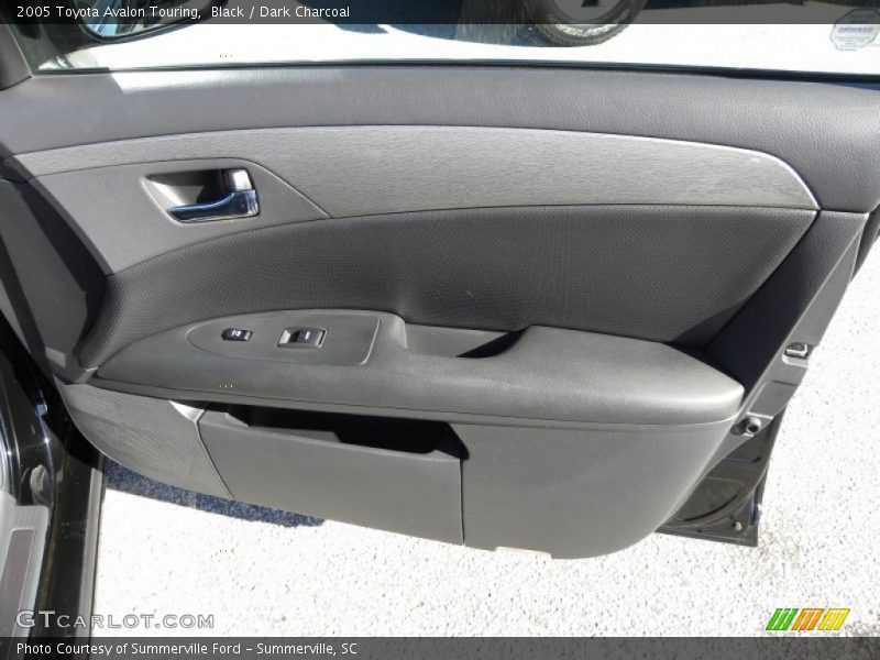 Black / Dark Charcoal 2005 Toyota Avalon Touring