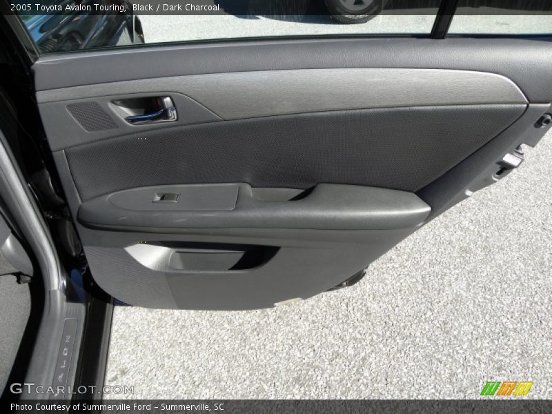 Black / Dark Charcoal 2005 Toyota Avalon Touring