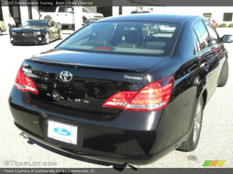 Black / Dark Charcoal 2005 Toyota Avalon Touring
