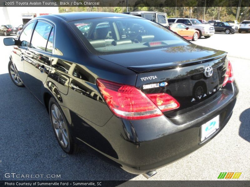 Black / Dark Charcoal 2005 Toyota Avalon Touring