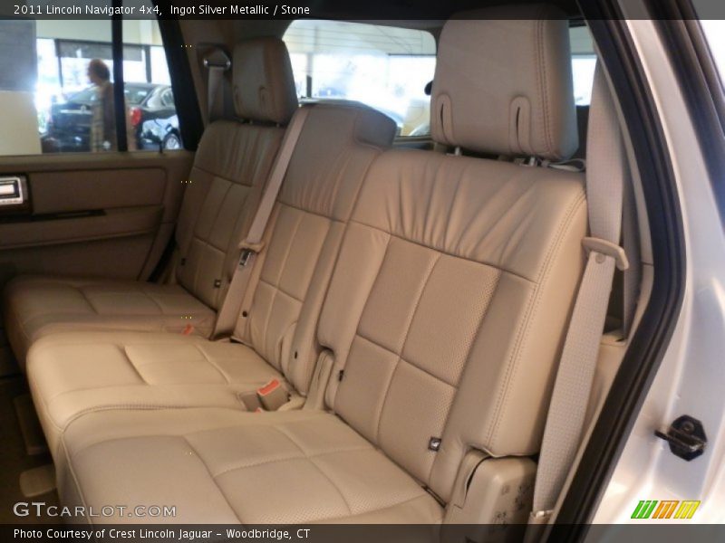  2011 Navigator 4x4 Stone Interior