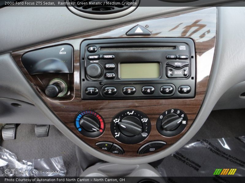 Controls of 2000 Focus ZTS Sedan