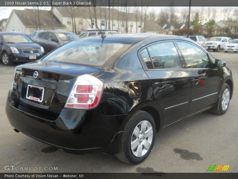 Super Black / Charcoal 2009 Nissan Sentra 2.0 S