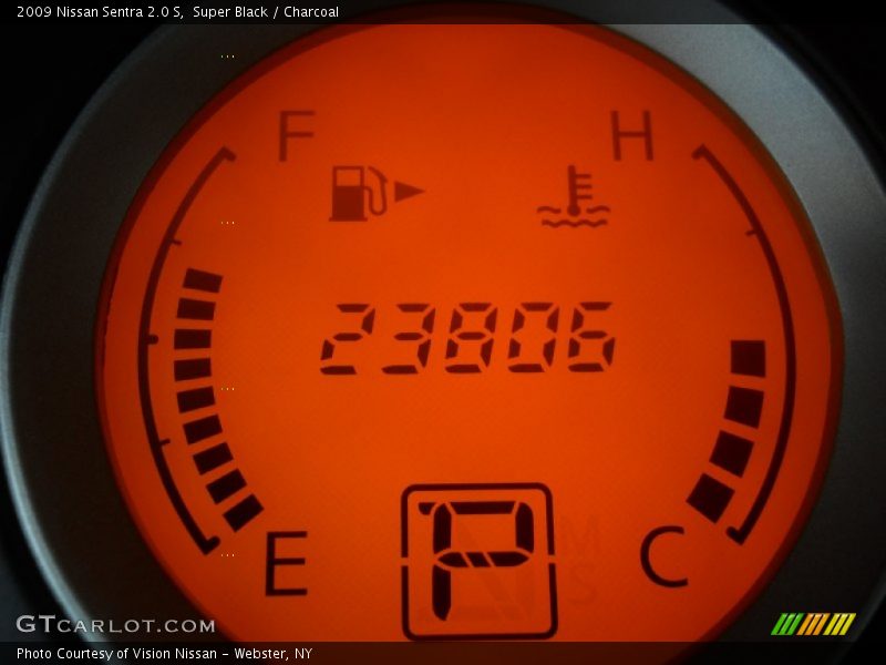 Super Black / Charcoal 2009 Nissan Sentra 2.0 S