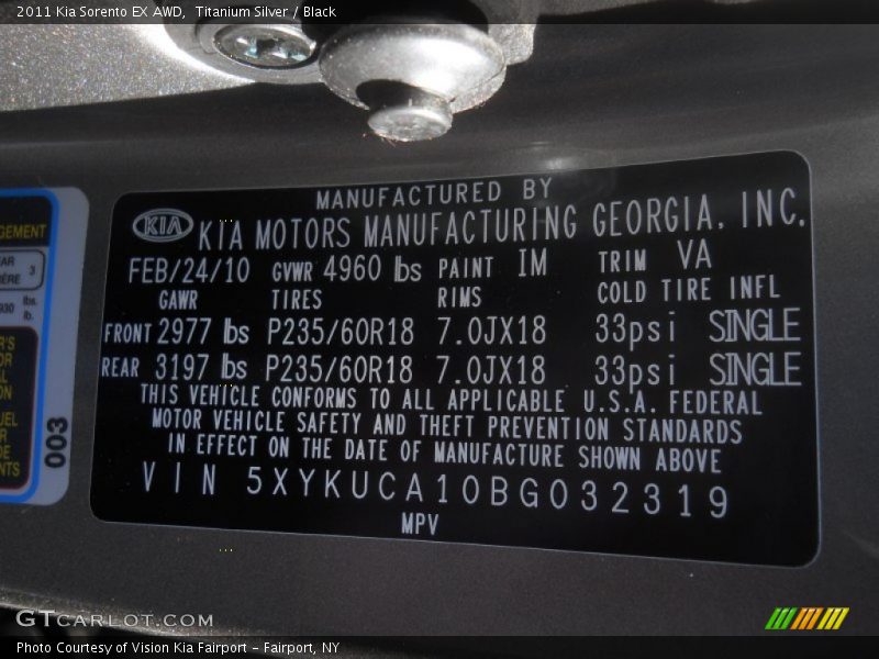 Titanium Silver / Black 2011 Kia Sorento EX AWD