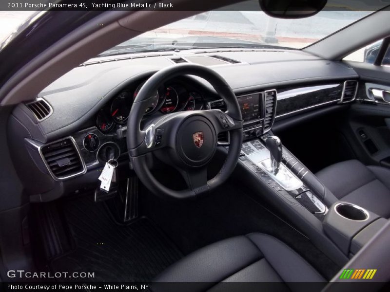  2011 Panamera 4S Black Interior