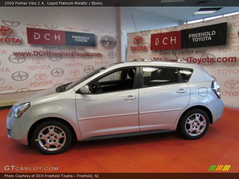 Liquid Platinum Metallic / Ebony 2009 Pontiac Vibe 2.4
